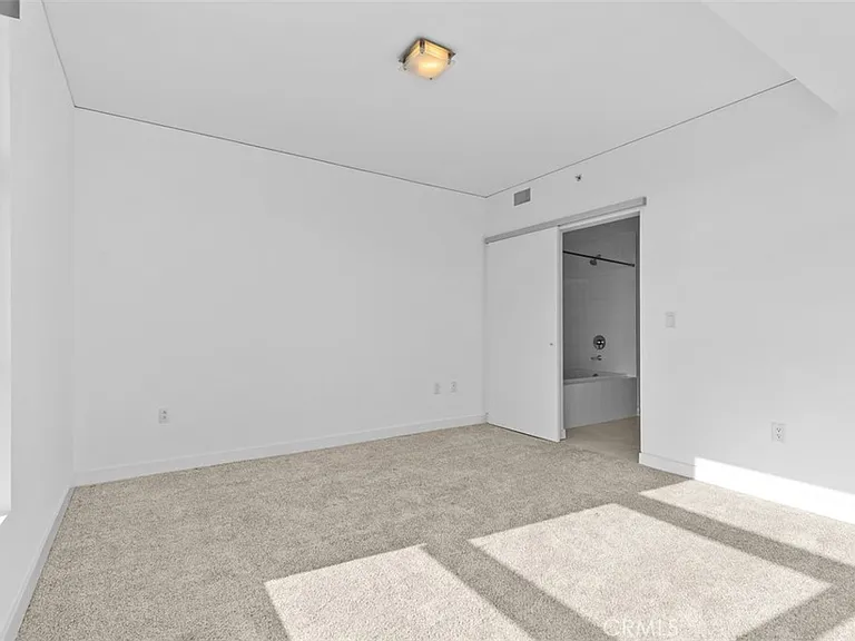 9 Macarthur Pl #N-1007 — Photo 26