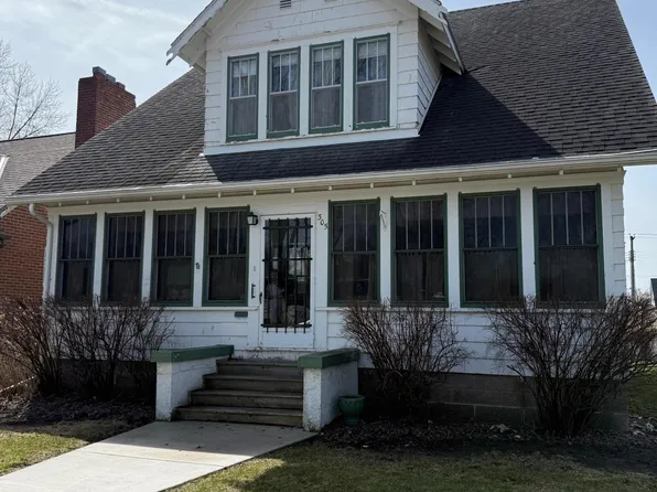 305 Summit St SE, Sleepy Eye, MN 56085