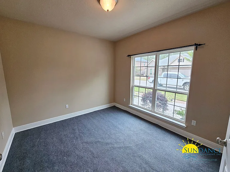 107 Gustaf Dr — Photo 15