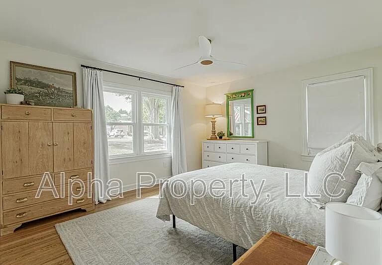 804 N Weston St — Photo 29