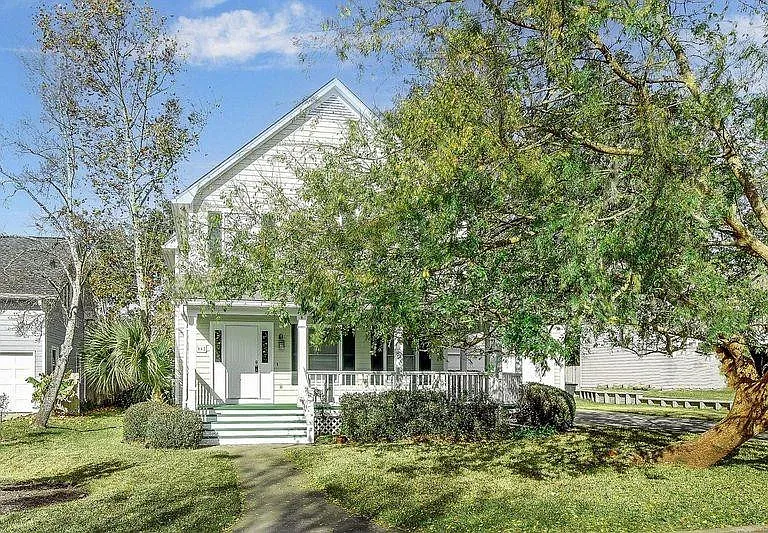 112 Newfield St — Photo 31