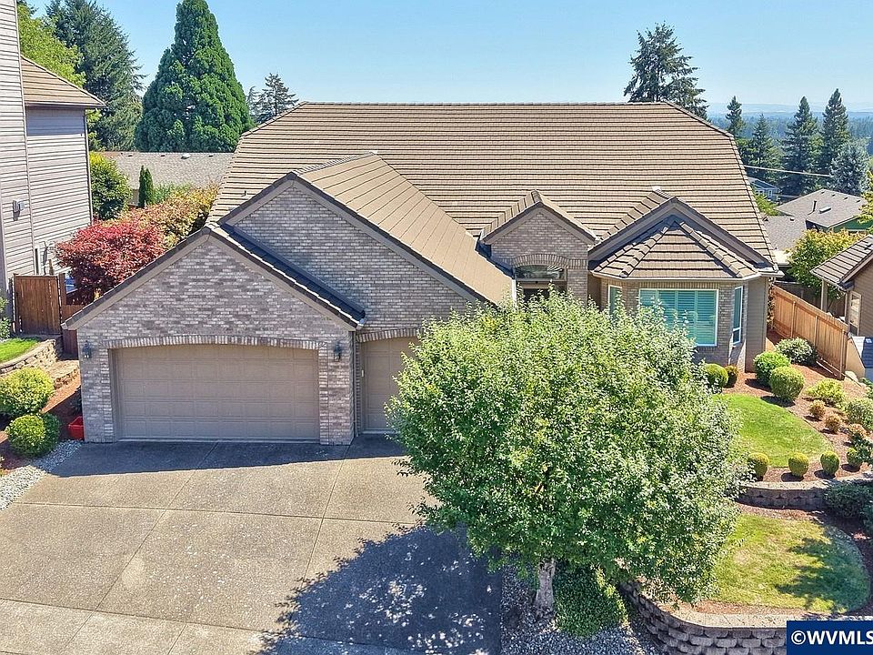 1st image of 2896 Mapleleaf Ct NW