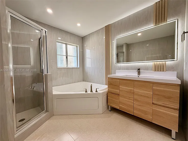 11242 SW 244th Ter — Photo 24