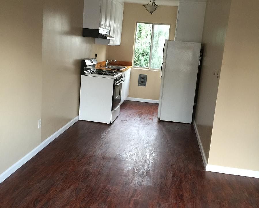 1st image of 1941 Wilcox Ave APT 9