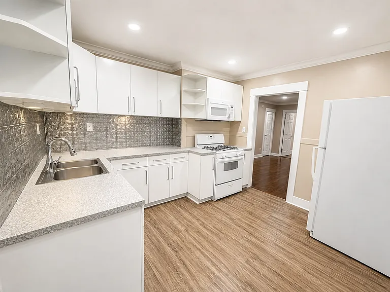 4308 Gateway Ave #1 — Photo 9