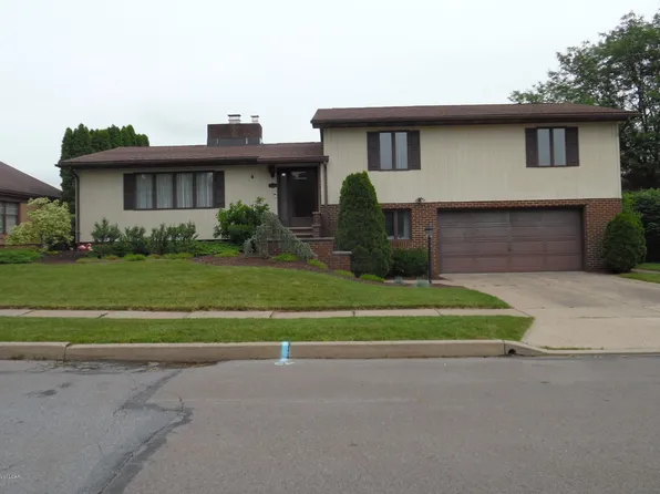 214 Sahara Dr, Kingston, PA 18704