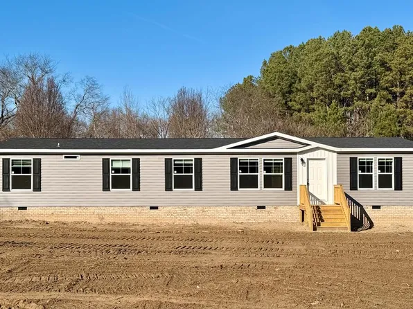 93 Deer Run Rd, Callao, VA 22435