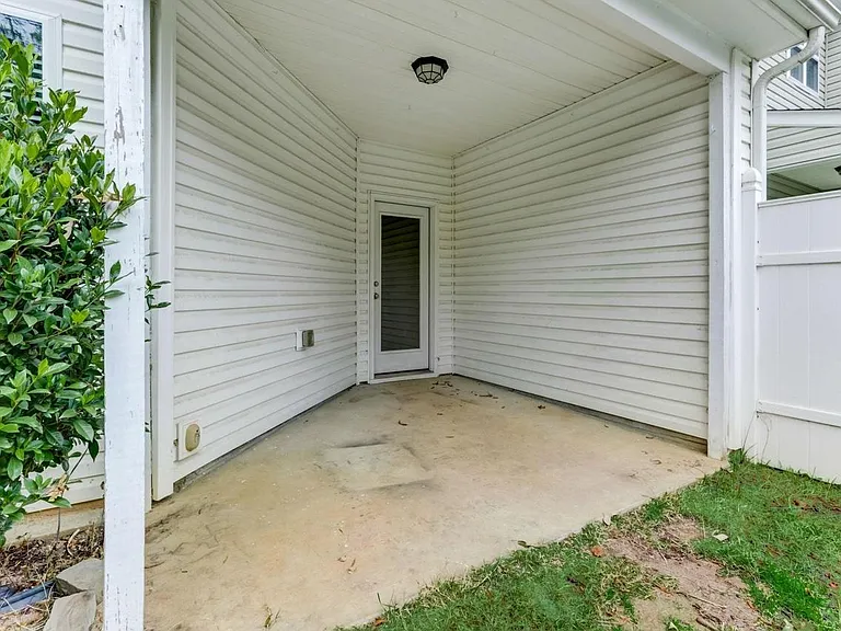 2115 Fieldhouse Ave — Photo 28