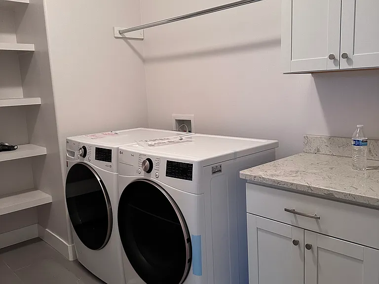 628 E Sawback Ln — Photo 13