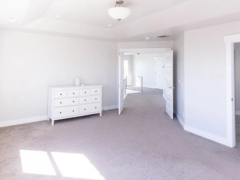 761 W Summer View Ln — Photo 12