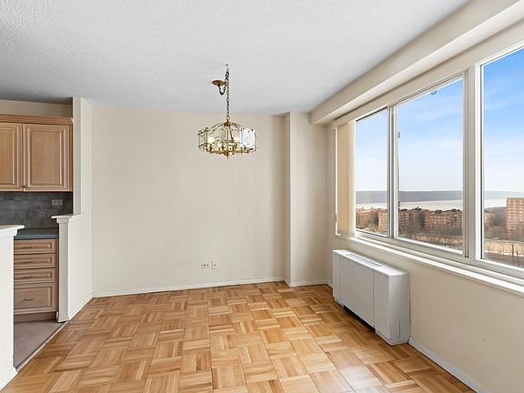4th image of 3333 Henry Hudson Pkwy APT 22K