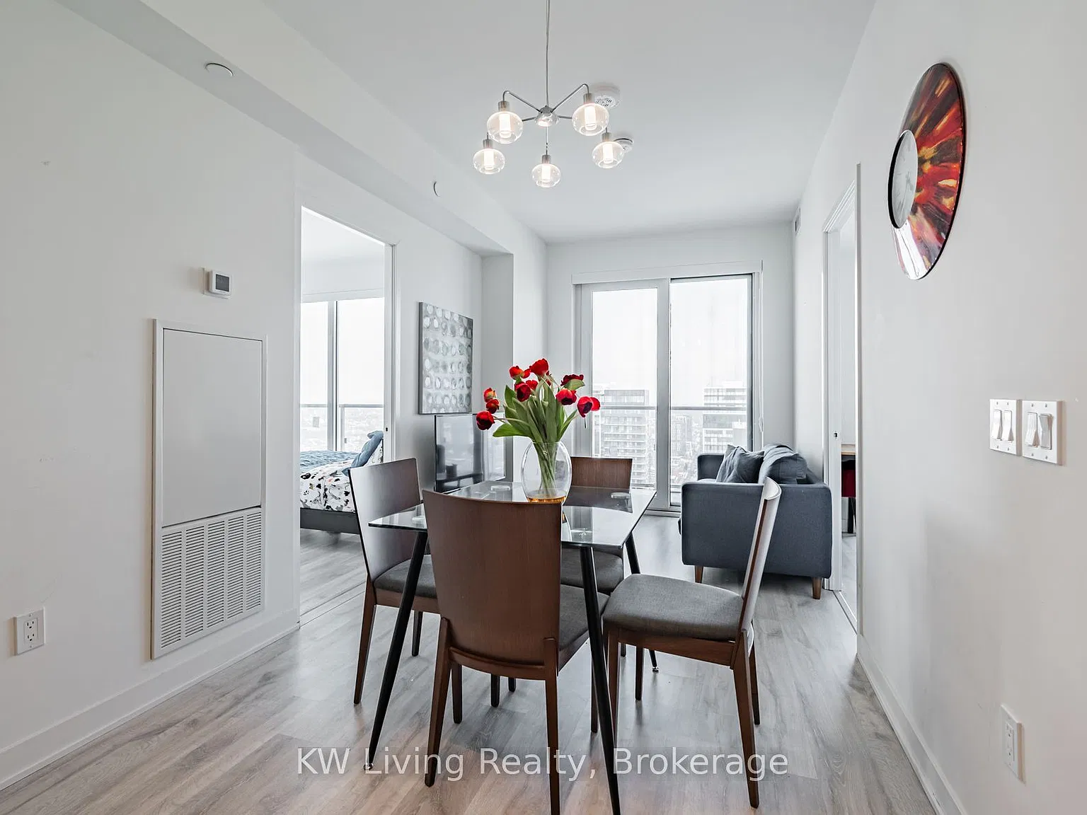 2 bed, $2,850 — Photo 1