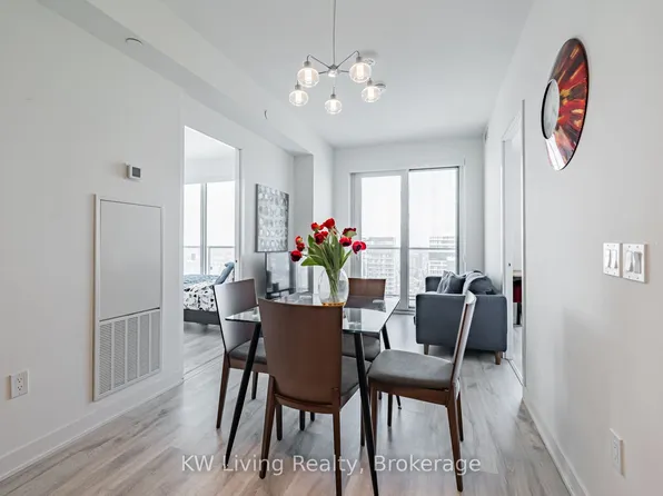 100 Dalhousie St #5104, Toronto, ON M5B 0C7