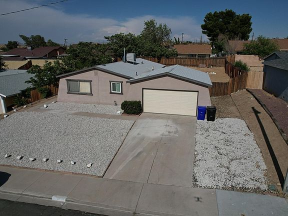 3rd image of 14384 Cactus Dr