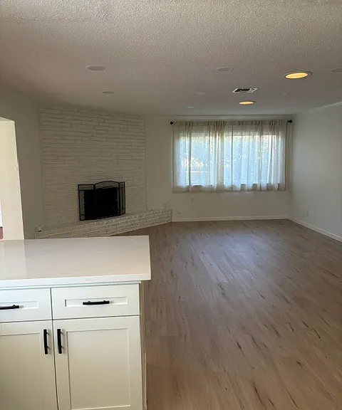 7969 Glenbar Way — Photo 6