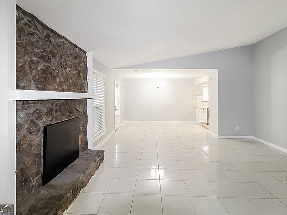 3rd image of 8630 Cedar Creek Rdg