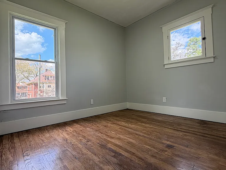 3284 Northwestern St #2 — Photo 17
