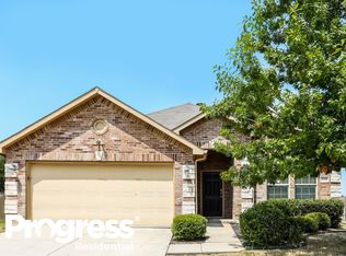 529 Indian Paintbrush Dr, Fate, TX 75132