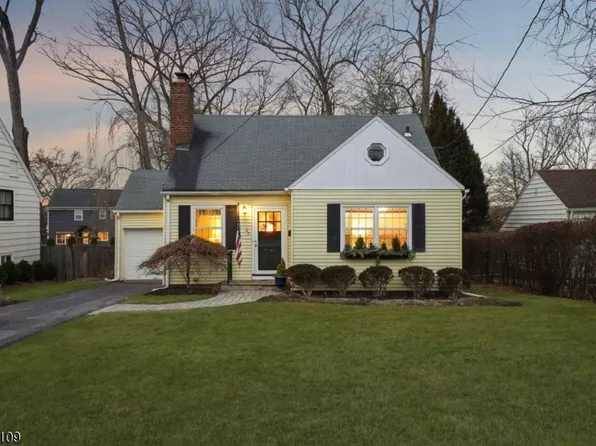 27 Hoyt St, Madison Boro, NJ 07940