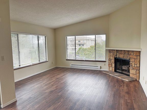 2nd image of 26420 Pennsylvania Ave NE #74