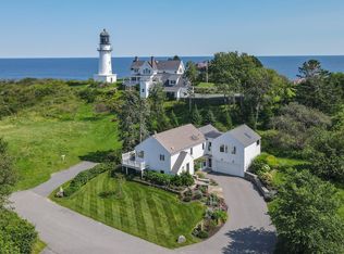 10 Lighthouse Point Rd, Cape Elizabeth, ME 04107