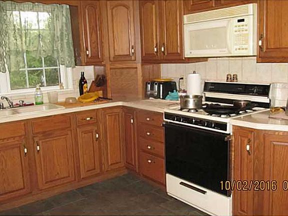 2nd image of 226 Pittsburgh Ave