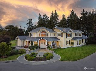 1027 Finn Hall Rd, Pt Angeles, WA 98362