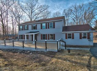 142 Talisman Dr, East Stroudsburg, PA 18302