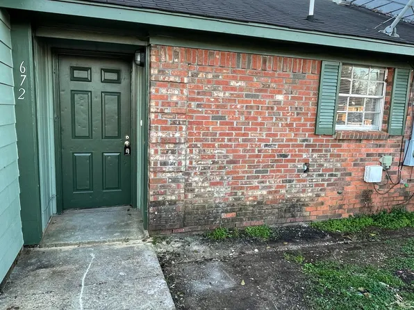 672 N Pass Rd, Montgomery, AL 36110