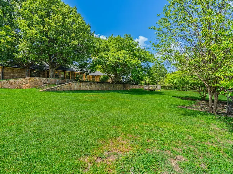 4501 Ridge North Rd — Photo 42