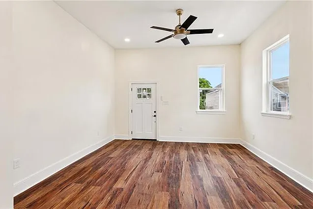 1 bed, 1.0 bath, 806 sqft, $1,200 — Photo 3