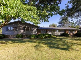 440 Midland Dr, Kewanee, IL 61443