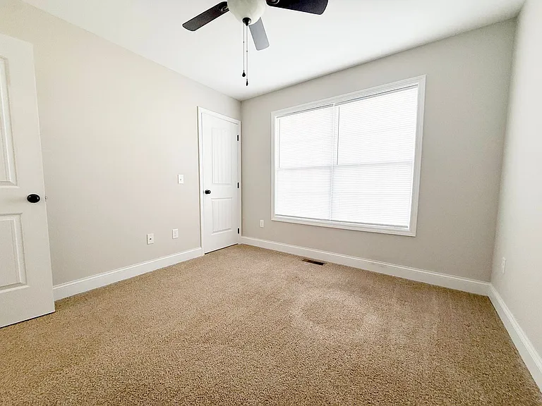 109 Westfield Ct — Photo 24