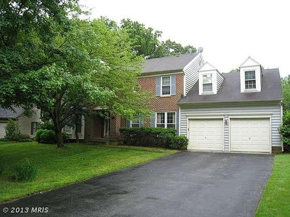 2nd image of 8412 Saint Regis Way