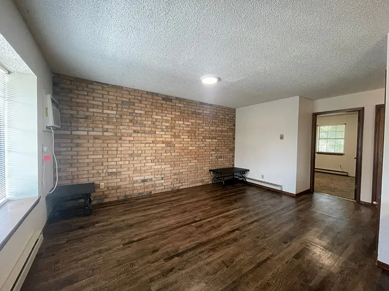 301 E Kee St — Photo 9