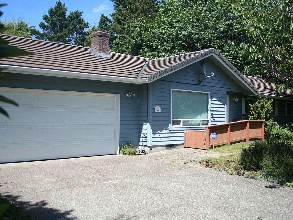 1st image of 322 NE San Bayo Cir