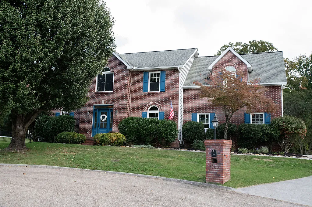 Property main image