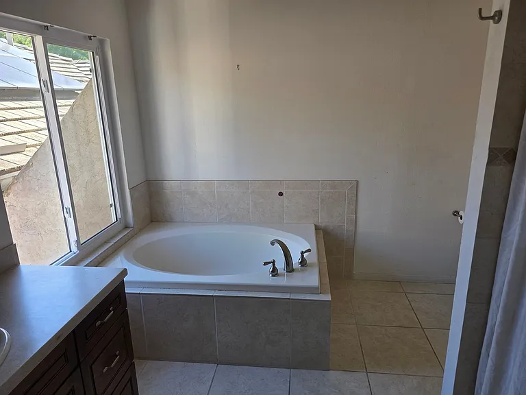 1445 Vaquero Gln — Photo 15
