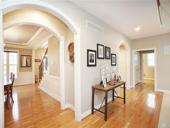 5th image of 137 Olde Stone Ct
