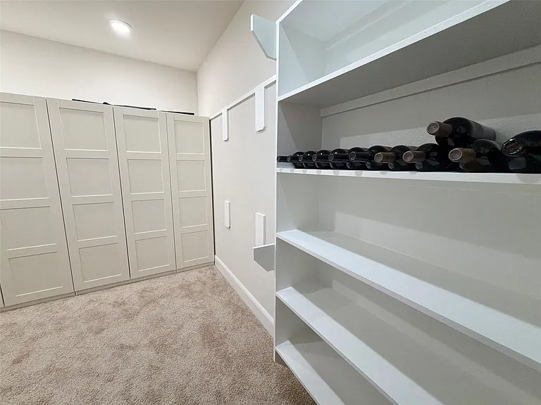 22037 Gateway Arch Dr — Photo 21