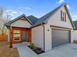 703 Peters Colo, Rockwall, TX 75087