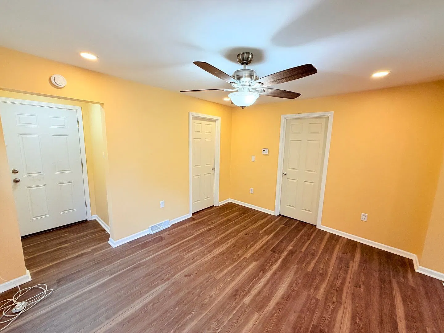 1 bed, 1.0 bath, $1,098 — Photo 2