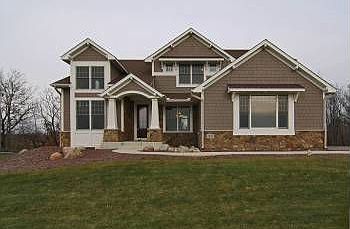 1st image of 1820 Carriage Dr