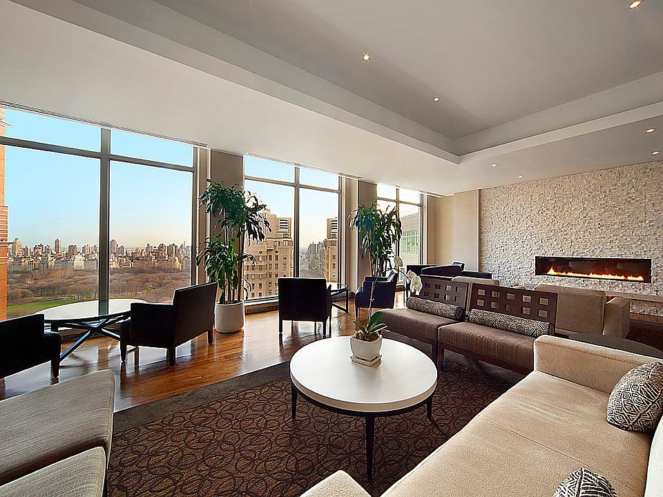 1st image of 30 W 63rd St APT 14N
