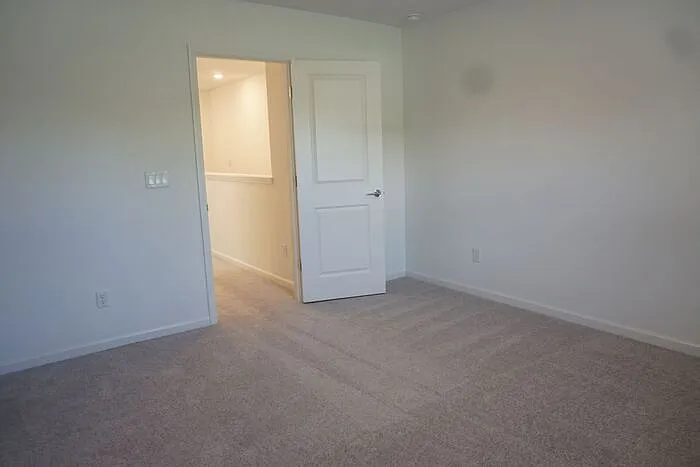6095 Falcon Gate Ln — Photo 13