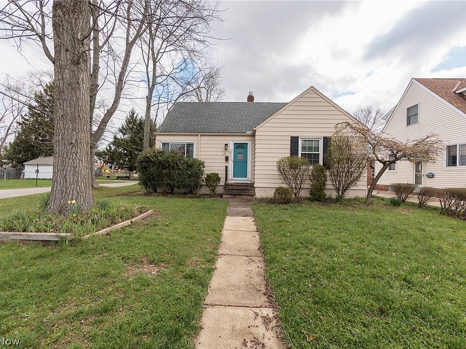 1st image of 3893 W 210th St