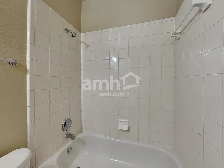 210 Hilltop Dr — Photo 15