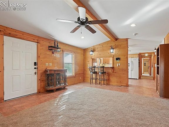 5th image of 16830 Finch Rd