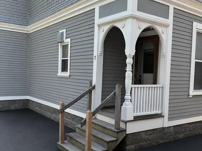 private side entrance with car parking at your door