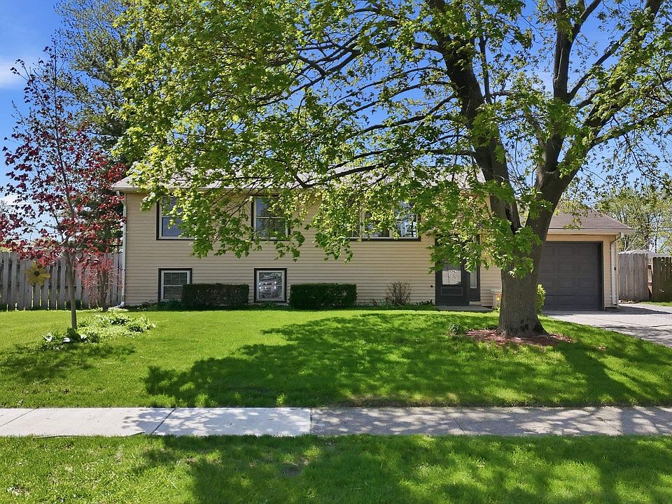 1st image of 1412 Berwick Ln